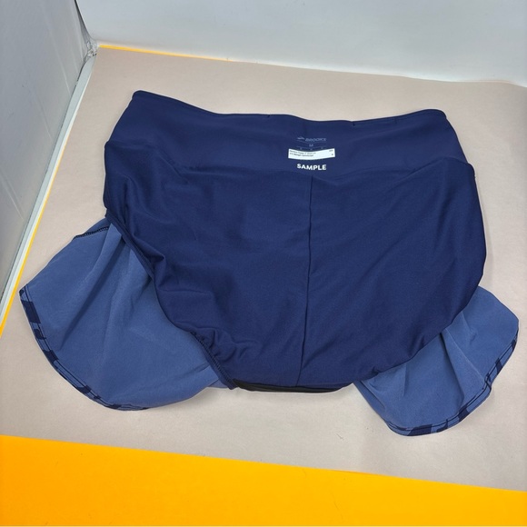 Medium Brooks Sample Women's Blue Patterned Shorts new - Picture 9 of 16